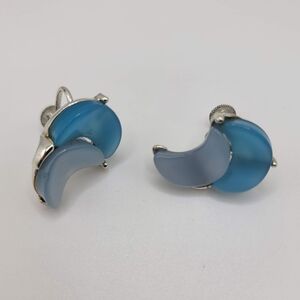 Lisner Vintage Thermoset Blue Scewback Moon Earrings